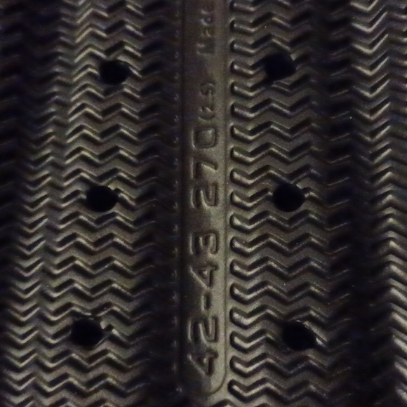 4/$60 New Black Mickey Mouse Slides - Size Eur 42-43 - Picture 6 of 6